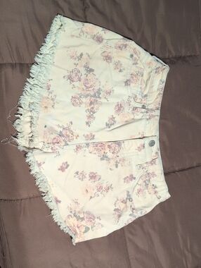 Mossimo Supply Co. Cream Floral Denim Jean Shorts